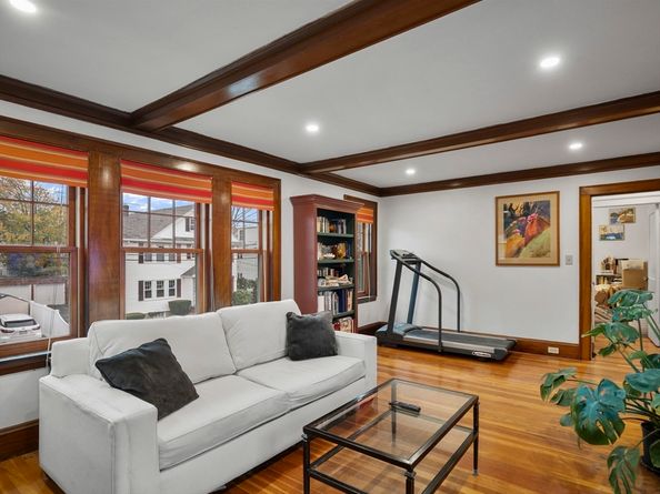 27 Dalton Road 27, Belmont MA 02478