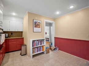 27 Dalton Road 27, Belmont MA 02478