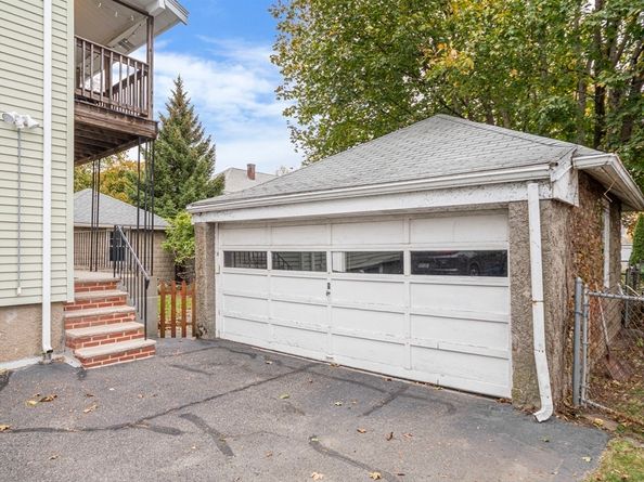 27 Dalton Road 27, Belmont MA 02478