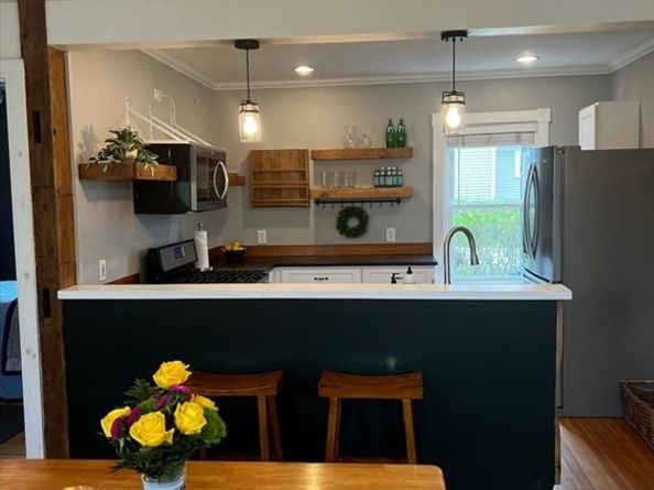 63 Cherry St, Plymouth MA 02360