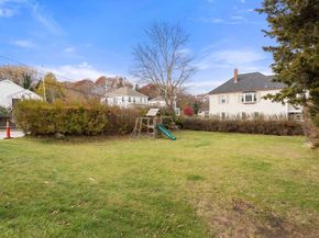 63 Cherry St, Plymouth MA 02360