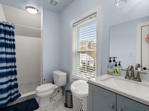 63 Cherry St, Plymouth MA 02360