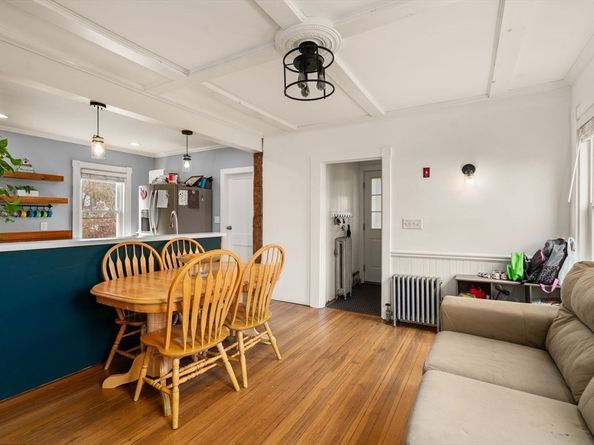 63 Cherry St, Plymouth MA 02360