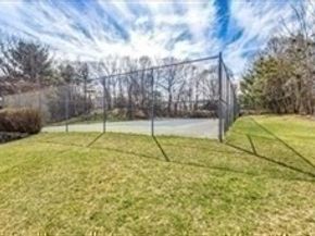 166 Place Ln 166, Woburn MA 01801