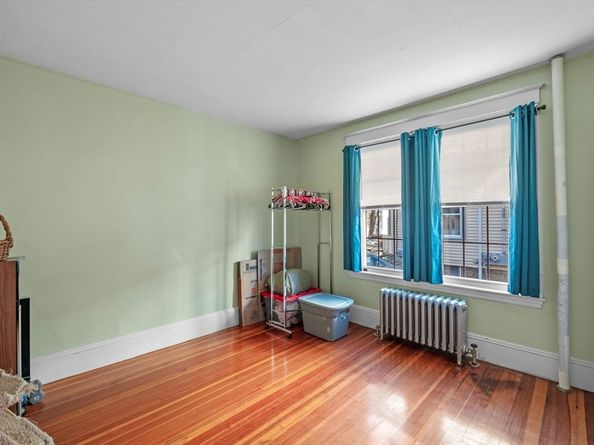 9 Glover St 1, Salem MA 01970