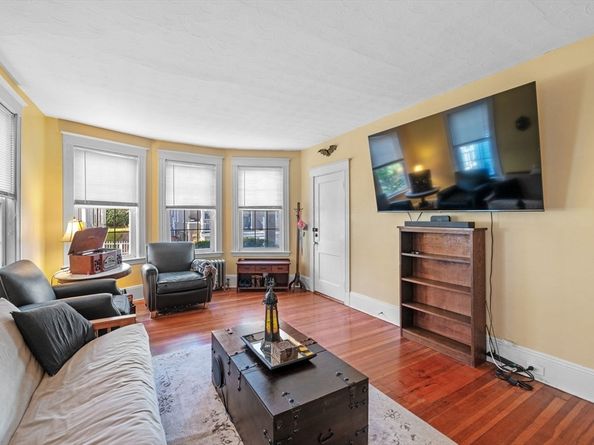 9 Glover St 1, Salem MA 01970