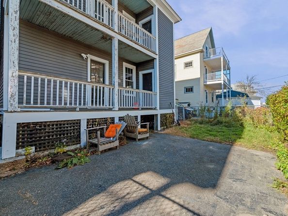 9 Glover St 1, Salem MA 01970
