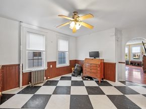 9 Glover St 1, Salem MA 01970