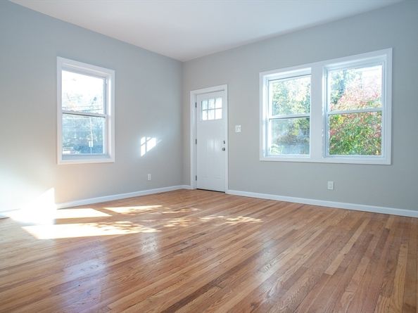 57-59 Cottage St, Athol MA 01331