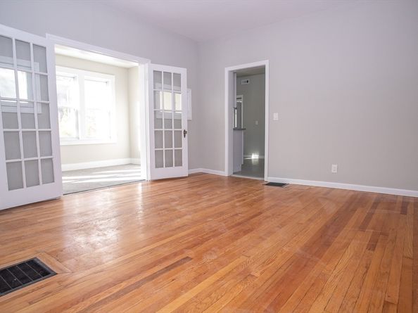 57-59 Cottage St, Athol MA 01331