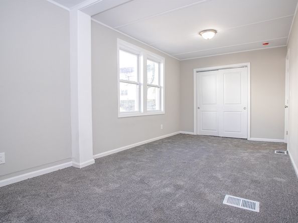 57-59 Cottage St, Athol MA 01331