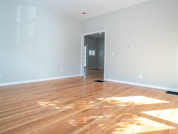 57-59 Cottage St, Athol MA 01331