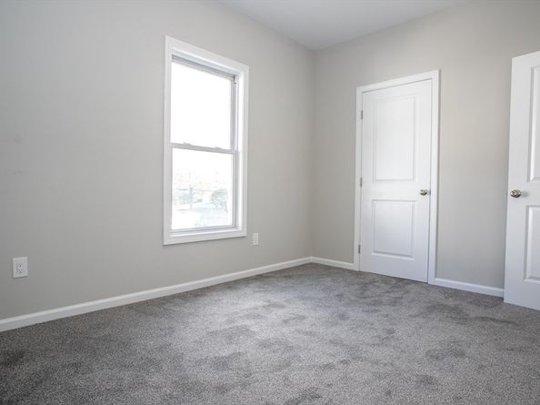 57-59 Cottage St, Athol MA 01331