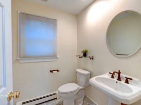 17 Bridle Path, Walpole MA 02081