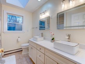 17 Bridle Path, Walpole MA 02081