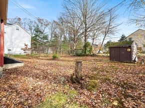 17 Blackstone Rd, Billerica MA 01862