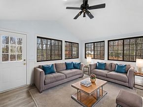 17 Blackstone Rd, Billerica MA 01862