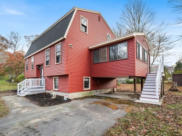 17 Blackstone Rd, Billerica MA 01862