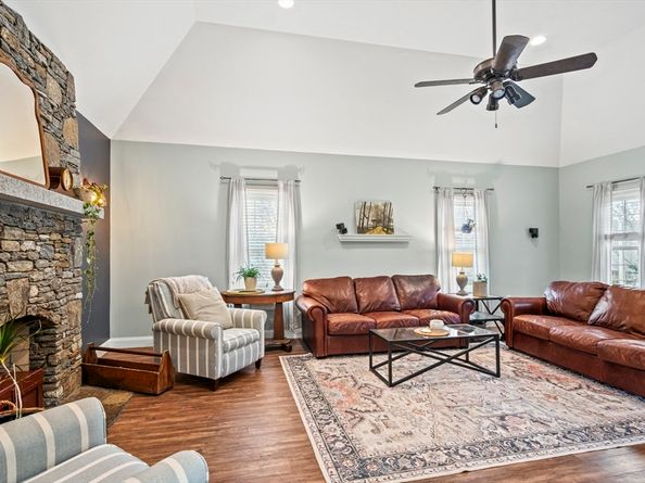 24 Brook Street, Shrewsbury MA 01545