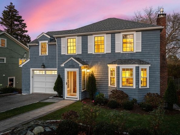 1292 Walnut St, Newton MA 02461