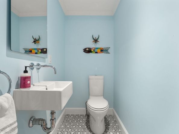 1292 Walnut St, Newton MA 02461