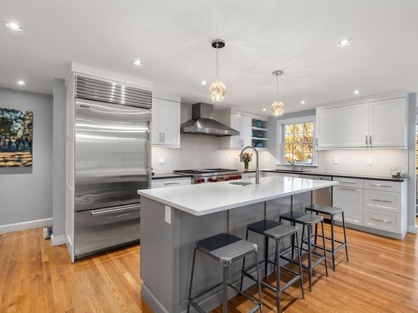 1292 Walnut St, Newton MA 02461