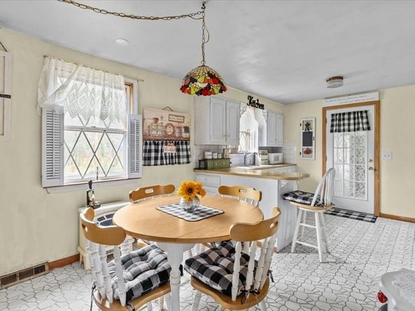 57 Carver Dr, Bridgewater MA 02324