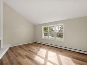 9 Scenic Ave, Webster MA 01570