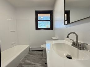 9 Scenic Ave, Webster MA 01570