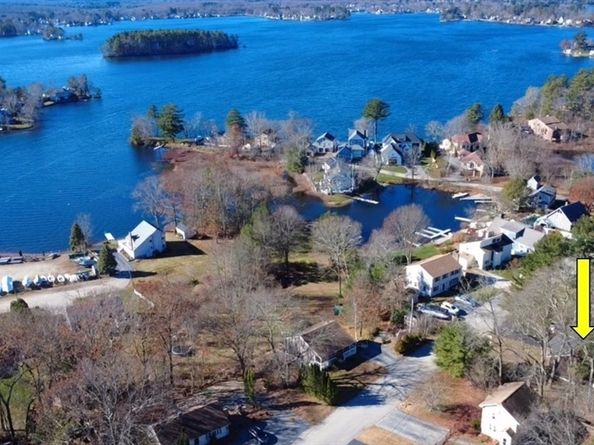 9 Scenic Ave, Webster MA 01570