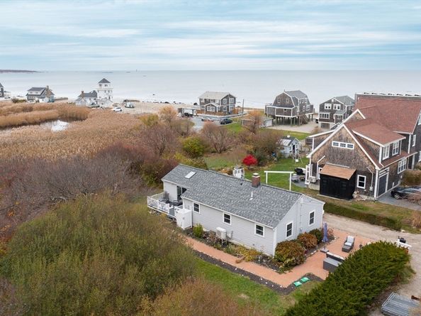 17 Bradford Ave, Scituate MA 02066