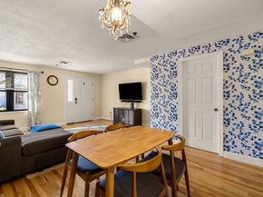 33 Maplewood Avenue 21, Gloucester MA 01930