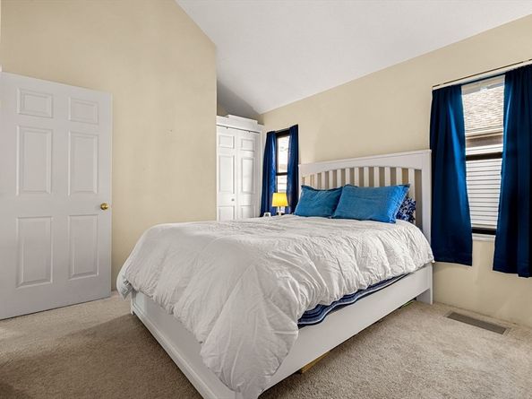 33 Maplewood Avenue 21, Gloucester MA 01930