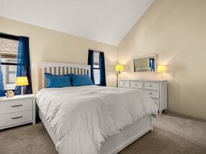 33 Maplewood Avenue 21, Gloucester MA 01930