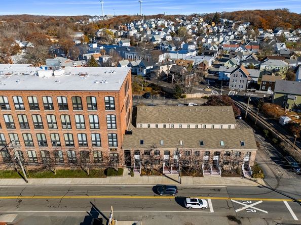 33 Maplewood Avenue 21, Gloucester MA 01930