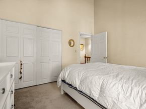 33 Maplewood Avenue 21, Gloucester MA 01930