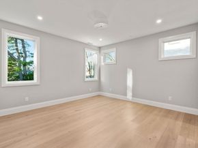 956 Walnut Street 7, Newton MA 02461