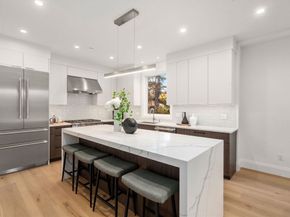 956 Walnut Street 7, Newton MA 02461