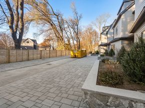 956 Walnut Street 7, Newton MA 02461