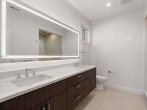 956 Walnut Street 7, Newton MA 02461