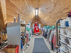 42 Walnut St, Saugus MA 01906