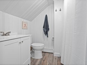 42 Walnut St, Saugus MA 01906