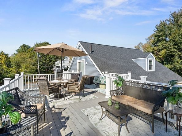 42 Walnut St, Saugus MA 01906