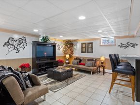 42 Walnut St, Saugus MA 01906