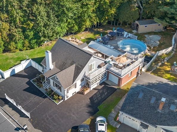 42 Walnut St, Saugus MA 01906