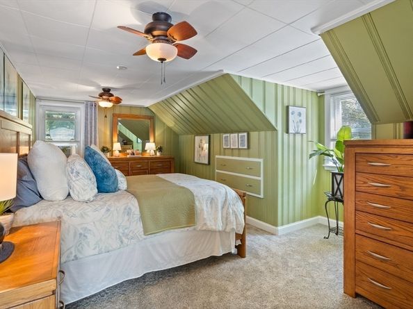 42 Walnut St, Saugus MA 01906