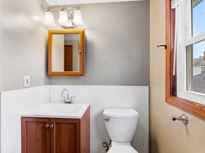 15 Cumberland St, Worcester MA 01606