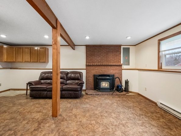 15 Cumberland St, Worcester MA 01606