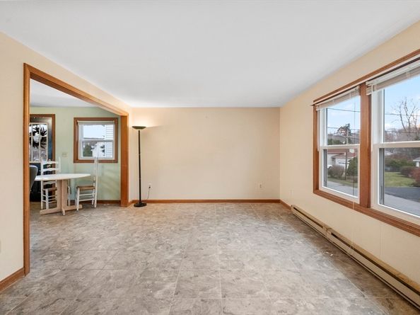 15 Cumberland St, Worcester MA 01606