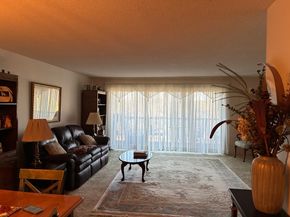 1 Summit Dr. 57, Reading MA 01867